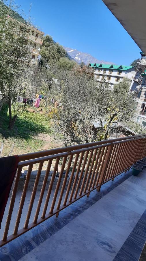 Hostel Hadimba Regency Manāli Exteriér fotografie