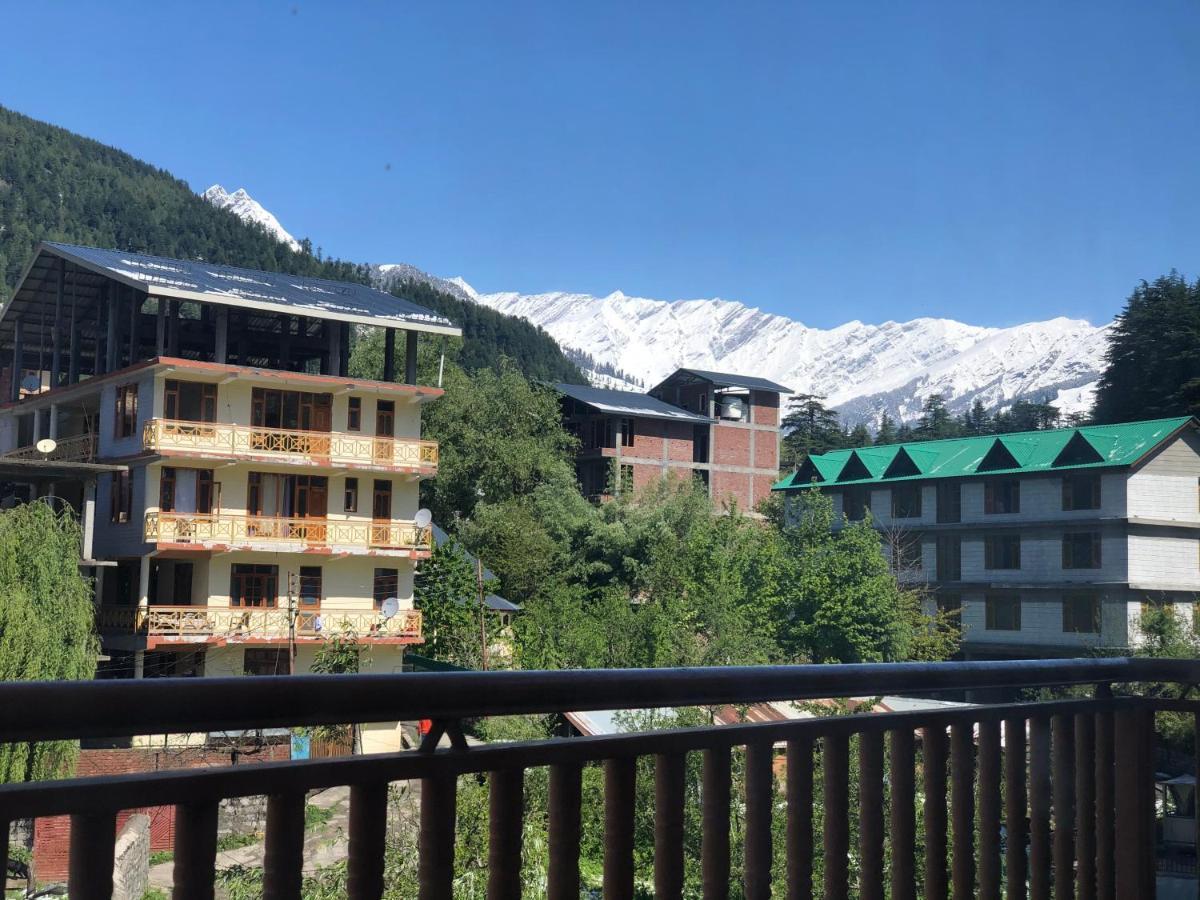 Hostel Hadimba Regency Manāli Exteriér fotografie