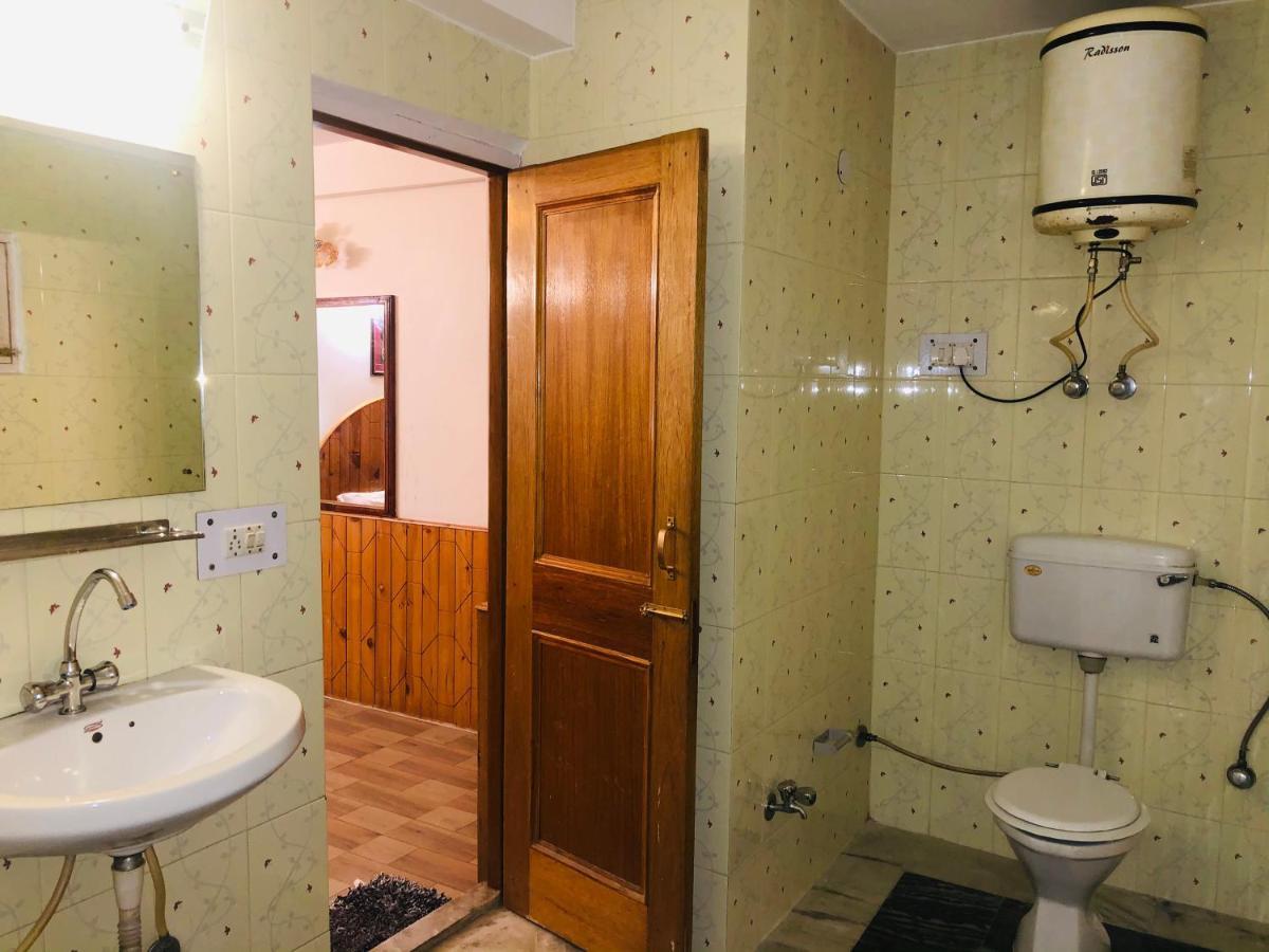 Hostel Hadimba Regency Manāli Exteriér fotografie