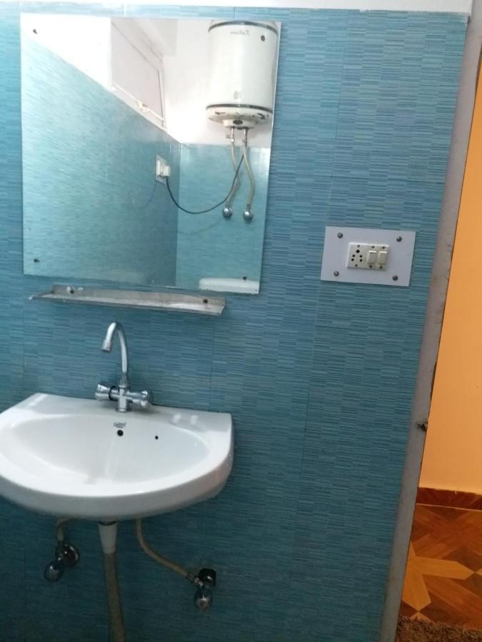 Hostel Hadimba Regency Manāli Exteriér fotografie