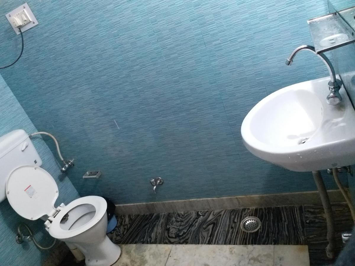 Hostel Hadimba Regency Manāli Exteriér fotografie